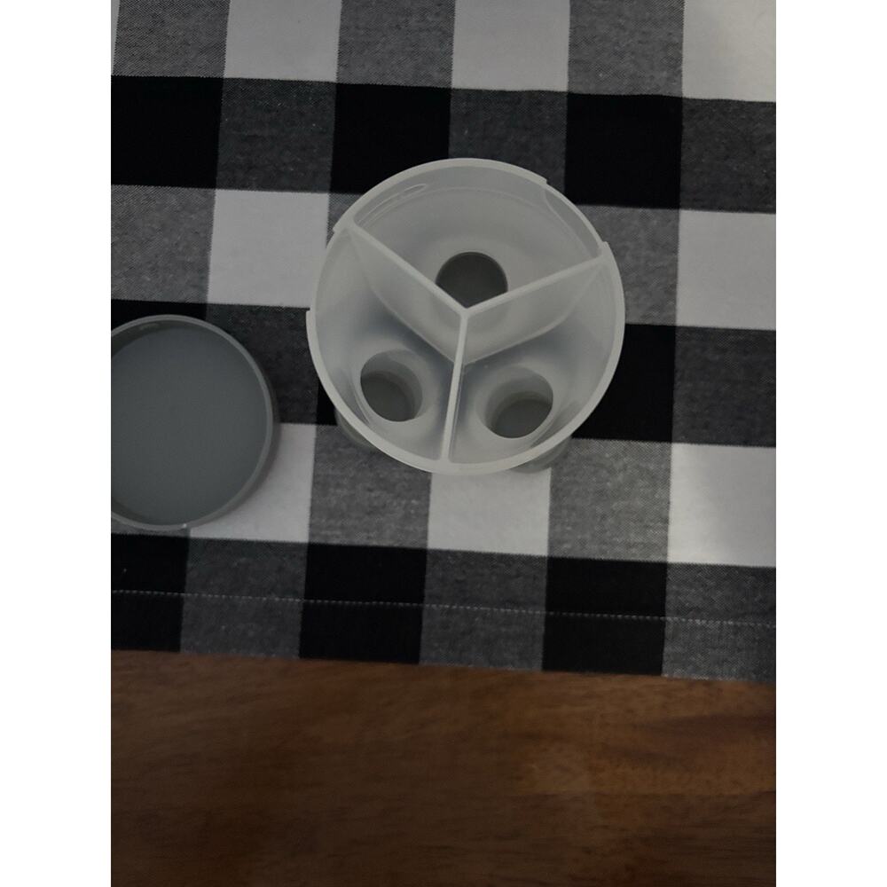 Boon TRIPOD Formula Container - Grey, Baby Formula Container - Picture 4 of 4